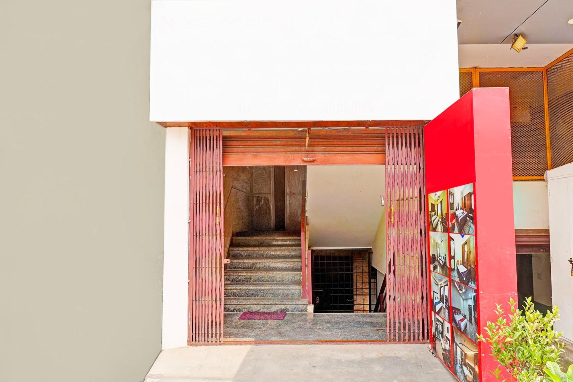 Super Hotel O Srigandhakavalu Formerly Chamundeshwari Lodging Jālahalli Екстериор снимка