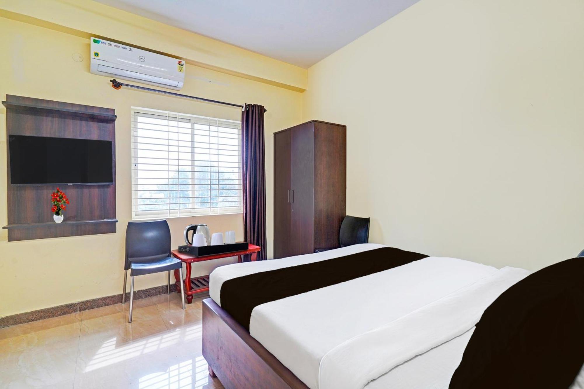 Super Hotel O Srigandhakavalu Formerly Chamundeshwari Lodging Jālahalli Екстериор снимка