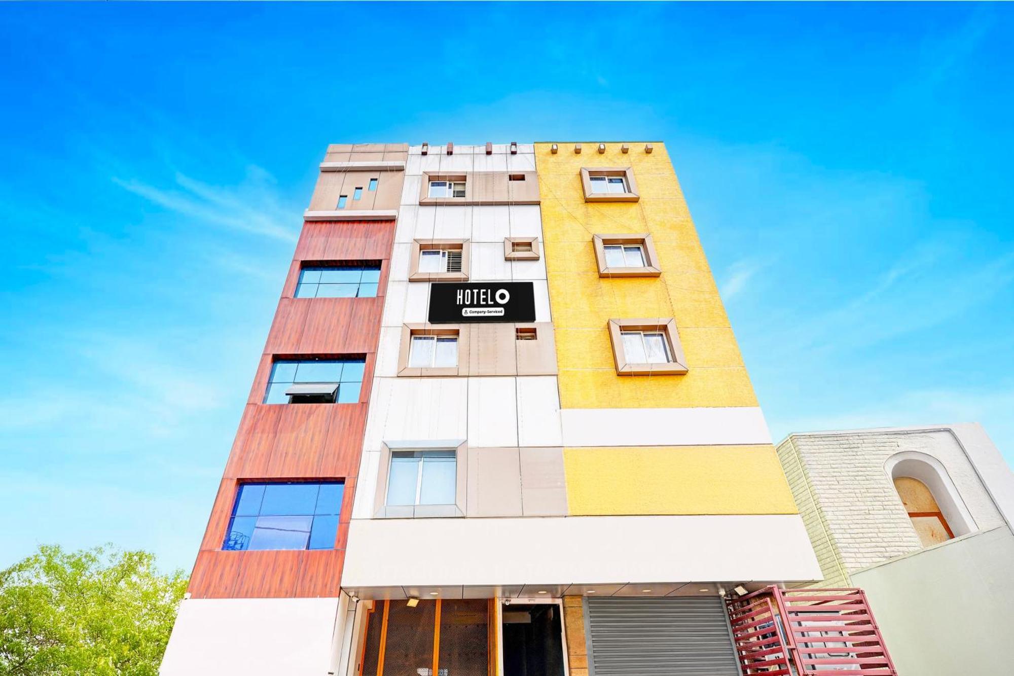 Super Hotel O Srigandhakavalu Formerly Chamundeshwari Lodging Jālahalli Екстериор снимка